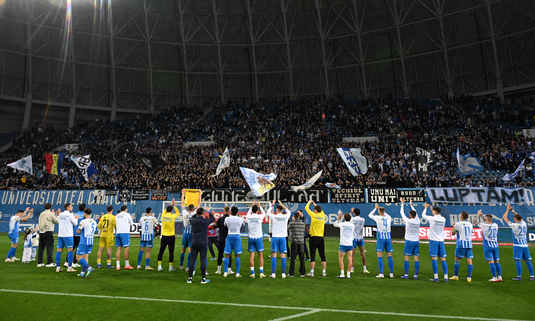 Amendă pentru Craiova! Suma pe care trebuie să o plătească şefii din Bănie pentru mesajele afişate de galerie la meciul cu Rapid