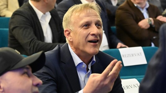 "A demonstrat că e cea mai bună echipă din campionat". Emil Săndoi le-a acordat deja trofeul Superligii în acest sezon