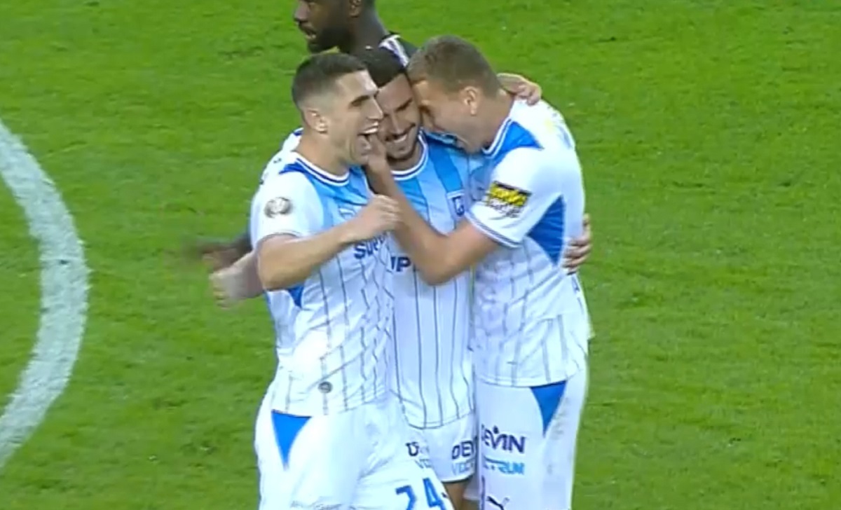 LIVE VIDEO U Craiova - U Cluj, ACUM, pe Orangesport.ro. Elisor a dus scorul la 4-0! Oltenii fac spectacol în repriza secundă
