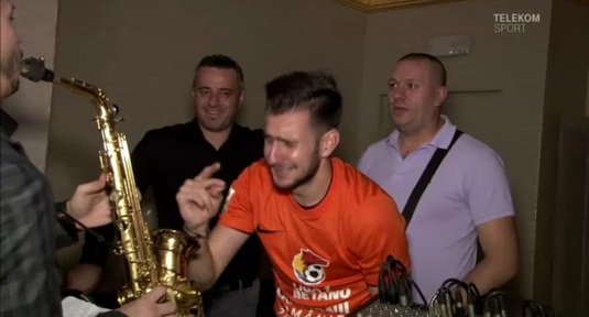 VIDEO | Imagini spectaculoase de la party-ul CFR-ului! "Durul" Petrescu a fost sufletul petrecerii