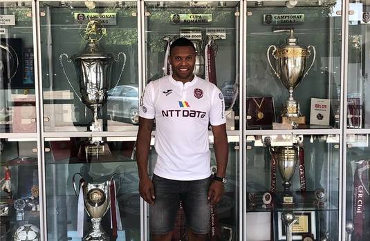 FOTO | ”Bem vindo, Julio”. CFR Cluj l-a prezentat oficial pe Baptista. Cum arată acum ”Bestia” care a dat goluri pentru Real, Arsenal sau Roma