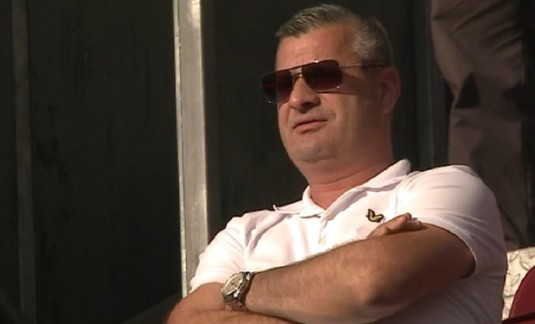 Nelu Varga l-a dat afară pe conducătorul care-l sabota pe Dan Petrescu la CFR Cluj! Informaţii din interior: "Nu se mai suporta cu el"