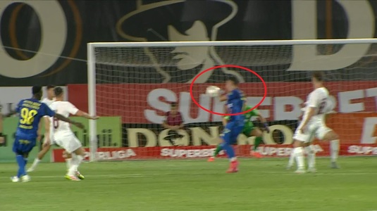 VIDEO | Fază controversată în CFR Cluj - Unirea Slobozia! Ialomiţienii au protestat la decizia arbitrului