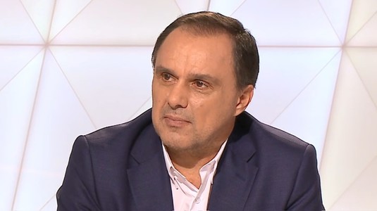 ”Intră în discuţii pentru titlu”. Panduru, calcule după ultimele răsturnări din Superligă. Cele două echipe care vin tare din spate şi ameninţă podiumul 