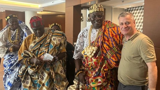 După ce CFR a fost aproape de depunctare, Neluţu Varga a făcut un anunţ incredibil: "Mi-aş dori ca jucătorii să trăiască din bonusuri. Se achită tot”