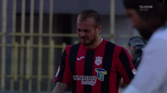 VIDEO | Lacrimile lui Denis Alibec. Atacantul Astrei nu s-a mai putut abţine şi a izbucnit în plâns în timpul meciului cu Gaz Metan