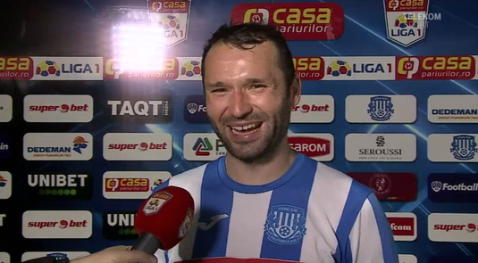 VIDEO | Jucătorii lui Poli Iaşi petrec cu bere după victoria cu Dinamo: "Dau şi eu una" 