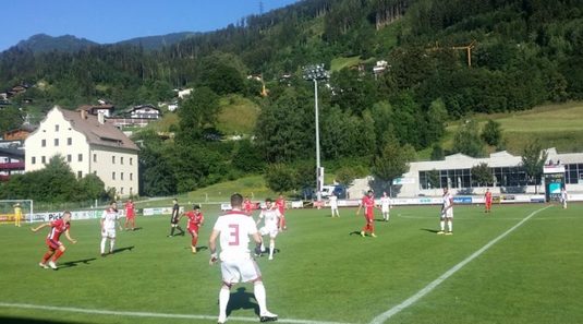 FC Botoşani, umilită în amical de Olympiakos Pireu | Costel Enache testează un portar austriac şi un atacant croat