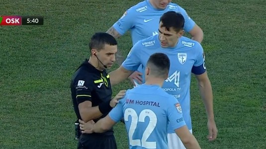 Moment rar! Ovidiu Haţegan a ameţit în FC Voluntari - Sepsi. A acuzat o stare de disconfort şi echipa medicală a pătruns pe teren | VIDEO