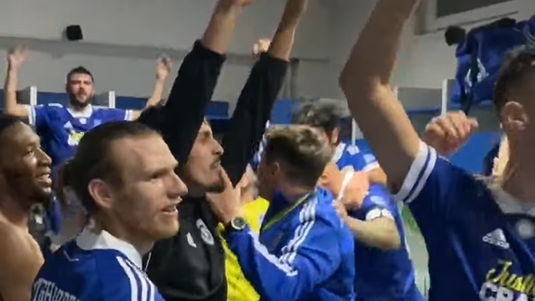 VIDEO | Sărbătoare în vestiar după FC U Craiova - Rapid 5-0! Fotbaliştii oltenilor s-au dezlănţuit: "Cine e pe primul loc? Ştiinţa e!"