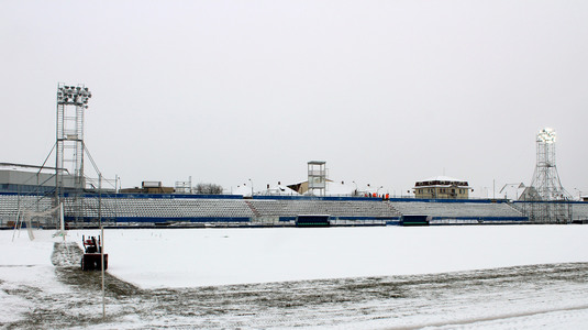 GALERIE FOTO Aici se joacă Hermannstadt - FCSB I Gazonul e îngheţat, acoperit de zăpadă, iar nocturna stă să cadă!