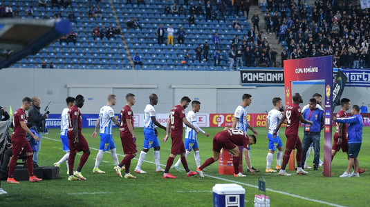 Fotbalistul care l-a dezamăgit pe Panduru în victoria Craiovei cu CFR: ”Trebuie să se schimbe. Nu poţi să ai atitudinea asta” | EXCLUSIV