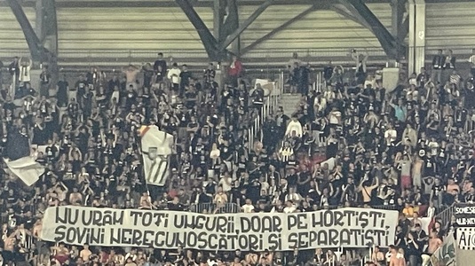FOTO | Observatorul finalei Cupei României s-a sesizat imediat la banner-ul adresat maghiarilor din galeria lui U Cluj: "Nu urâm toţi ungurii, doar...."