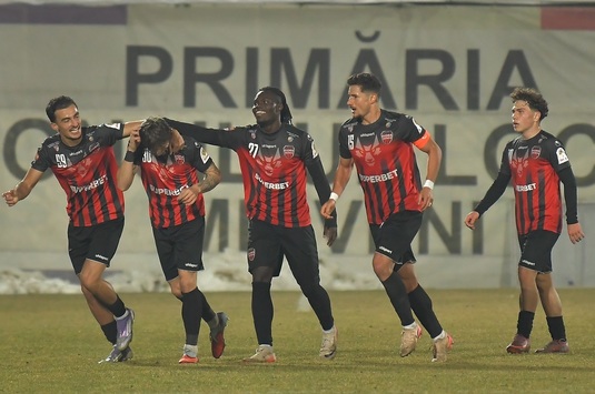 LIVE TEXT | FC Argeş - Gloria Bistriţa 2-2. Surpriză uriaşă în sferturile Cupei României. Meciul merge în prelungiri