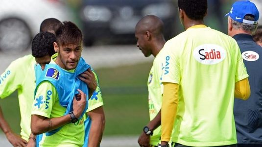 VIDEO Memorabil! Cum îşi umileşte Neymar colegii de la naţională. A înscris şi din spatele porţii