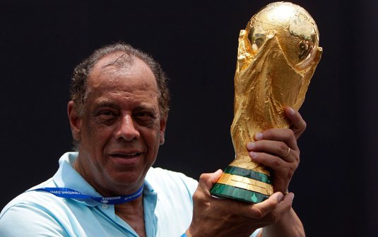 Fostul internaţional brazilian Carlos Alberto Torres a decedat la vârsta de 72 de ani. VIDEO golul din finala Mondialului din '70