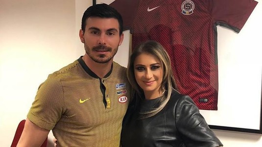 Video Momente Emoţionante In Cantonamentul Fcsb I Niţă Si A Strans Colegii In Braţe Si A Plans Ca Un Copil La Despărţire