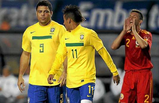 Ronaldo, sfaturi pentru Neymar: ”Trebuie să se concentreze pe liniştea sa în toate privinţele. Financiar şi psihologic!”