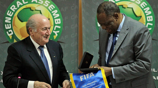 Fostul preşedinte al Confederaţiei Africane de Fotbal, condamnat la plata unei amenzi de 24,5 milioane de euro