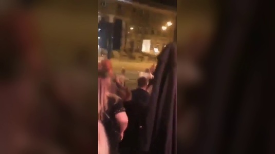 VIDEO | Scandal uriaş! Portarul echipei naţionale s-a bătut într-un bar! S-a ales cu un ochi vânăt. Poliţia a venit imediat