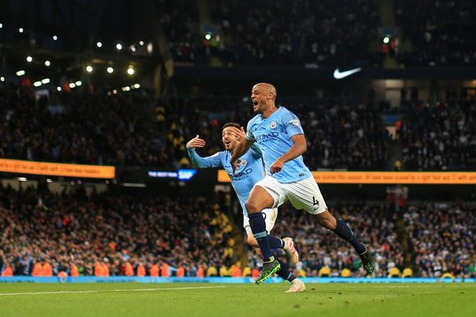 VIDEO | Vincent Kompany şi ”racheta” care a zburat direct în vinclu! Căpitanul lui Manchester City a marcat un gol cât un titlu