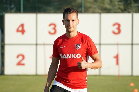 Încă un transfer pentru Marius Şumudică. Gaziantep a transferat un internaţional polonez