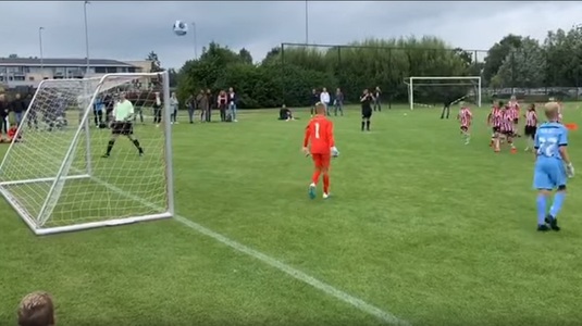 VIDEO | Viralul săptămânii vine din Olanda. Micii fotbalişti vor ţine minte mult timp această fază