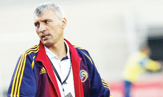 Un antrenor român, pe lista unei echipe naţionale din Africa! Se luptă pentru post cu Claudio Ranieri 