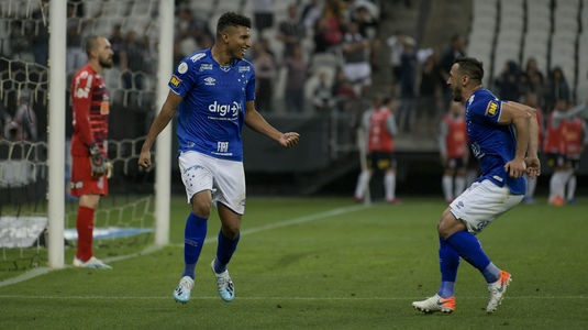 VIDEO | Cadou neşteptat! Cum a adus un puşti victoria echipei sale în derbyul Corinthians - Cruzeiro 