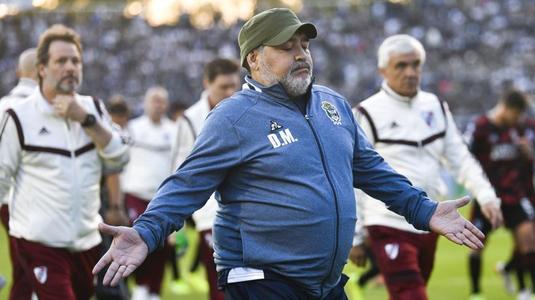 Maradona şi-a dat demisia. Ce l-a determinat pe argentinian să părăsească banca Gimnasiei, după doar două luni