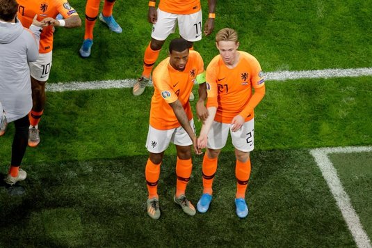 Rasismul face ravagii în fotbalul mondial! Protest inedit în primele două ligi din Olanda 