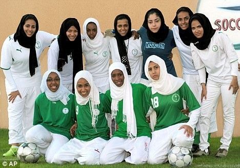 Premieră! Arabia Saudită va avea un campionat de fotbal feminin