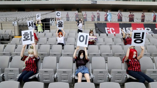 Reacţia clubului FC Seul, după ce a amplasat păpuşi gonflabile în tribunele stadionului