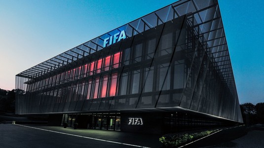 FIFA sare în ajutorul cluburilor. Ce decizie urmează să ia forul mondial în privinţa perioadei de transferuri din vară