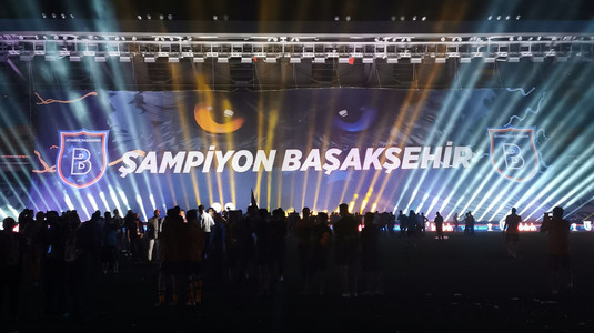 Istanbul BB, în premieră campioană a Turciei. Silviu Lung şi Săpunaru au fost martori la această performanţă. Portarul român a apărat un penalty