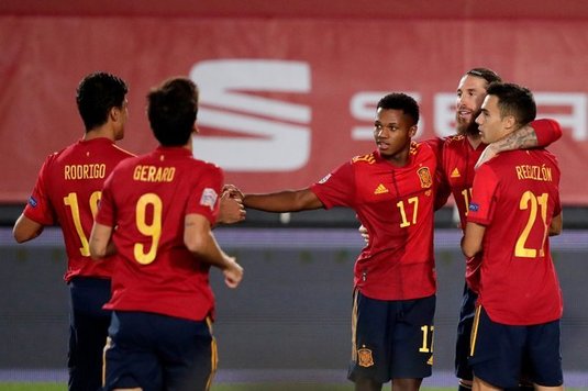 Barca are viitor! Ansu Fati a marcat un super gol pentru Spania şi a devenit cel mai tânăr marcator din istoria La Roja VIDEO