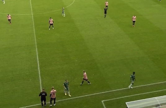 VIDEO | Nu s-a întâmplat în Liga 1! Un jucător a fost schimbat după doar 13 secunde într-un meci oficial 