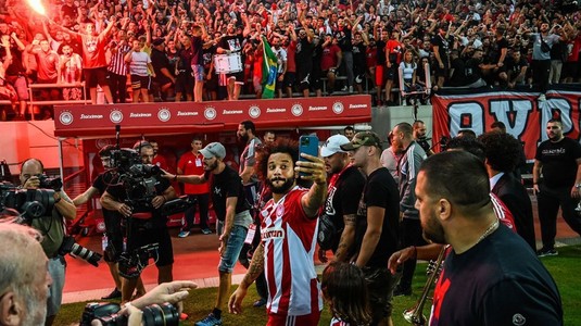 Nebunie la prezentarea oficială a lui Marcelo. Câţi fani au venit să-l vadă pe fundaşul brazilian