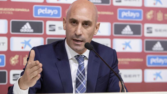 Selecţionerul Spaniei spune că "respectă" decizia lui Luis Rubiales de a demisiona din funcţia de preşedinte al Federaţiei Spaniole de Fotbal