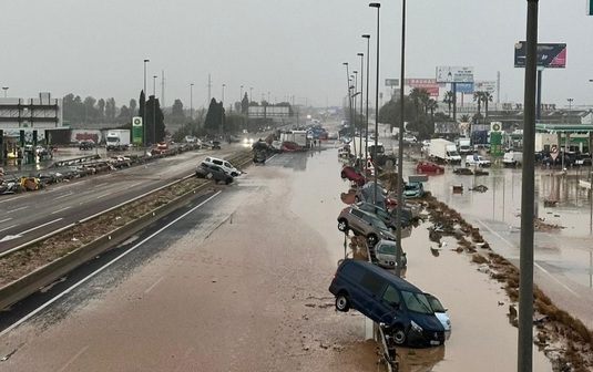 Valencia, apel disperat! A cerut amânarea unui meci, din cauza inundaţiilor: "Fotbalul a trecut în plan secund"