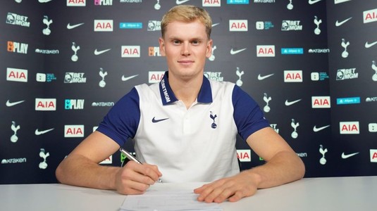 Radu Drăguşin are un nou coleg la Tottenham. Portarul a semnat un contract valabil până în 2031