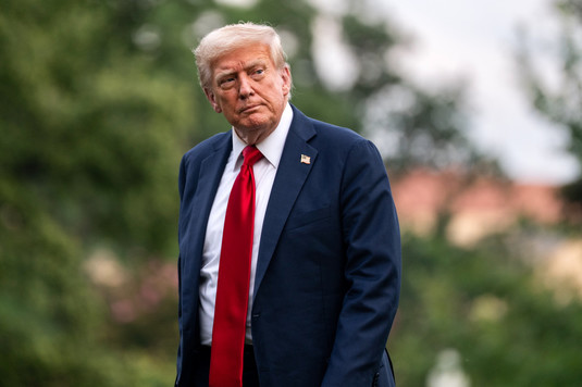 Din categoria "Ce mai vrea Trump în sport". Preşedintele SUA a cerut de urgenţă schimbarea numelor unor echipe: "Proprietari, faceţi asta!"