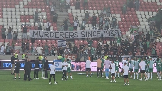 Scandal în Polonia! Fanii din Israel au apărut la stadion cu un banner controversat şi au încins spiritele: ”Criminali din 1939”