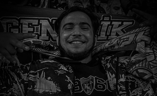 Tragedie în Turcia! Un suporter a murit în timpul meciului disputat de Beşiktaş. Detaliile incidentului şocant