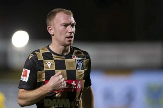 Fotbalistul care a recunoscut că şi-a sabotat singur cariera: nopţi pierdute, fast-food şi un secret şocant