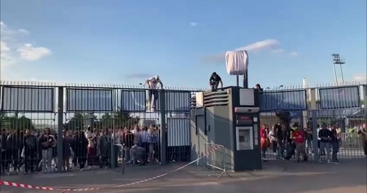 VIDEO | Scene incredibile la finala Champions League! Cum au încercat să evite fanii fără bilete securitatea pentru a intra pe stadion