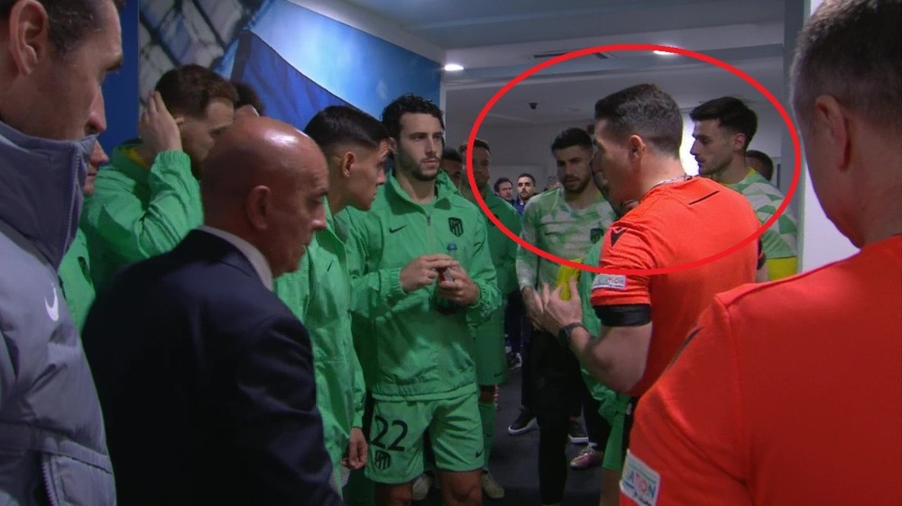Asta nu s-a văzut la TV: "Fiţi atenţi o secundă". Kovacs a băgat în şedinţă starurile de la Inter şi Atletico. Ce le-a spus înaintea meciului | VIDEO