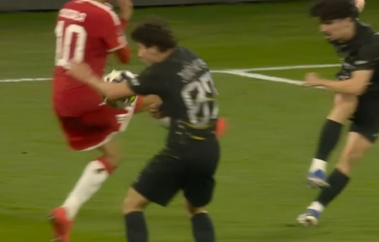 Penalty şi eliminare? A venit verdictul specialistului în arbitraj la fazele care i-au “înnebunit” pe cei de la Bayern cu PSG: “Doar atunci” | FOTO