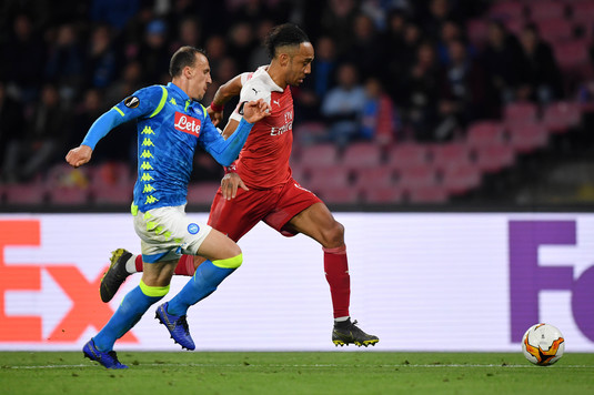 VIDEO | Napoli - Arsenal 0-1. Cu Vlad Chiricheş integralist, italienii pierd şi meciul retur şi ratează calificarea în semifinalele Europa League