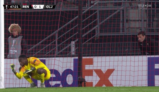 VIDEO | Puştiul din poarta lui Rennes, încă un moment fabulos în meciul cu CFR Cluj. Antrenorul cu portarii i-a aşezat zidul